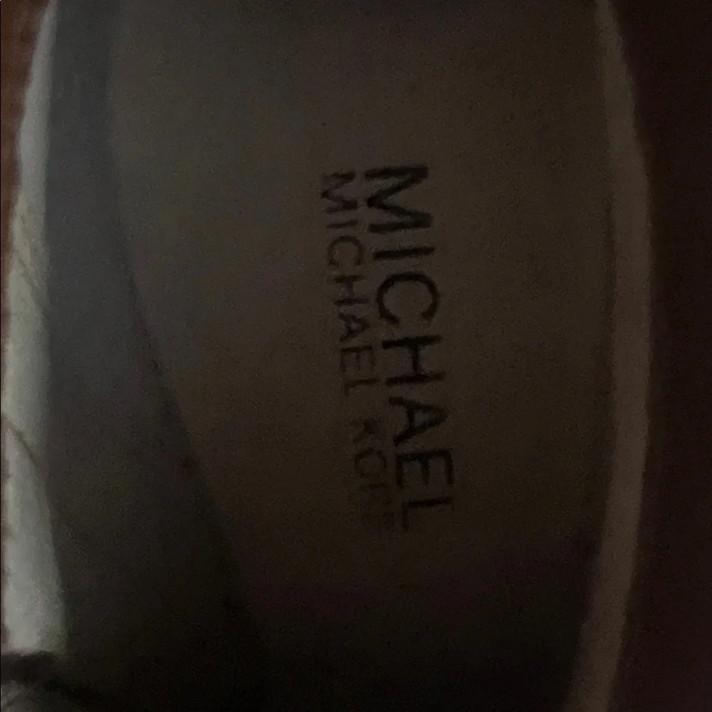 MICHAEL KORS Ankle Boots - Picture 6 of 8